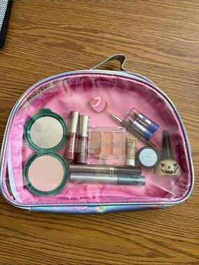L'Oreal Neutral Makeup Essentials Set with Pink Clear top Glitter Zippered Bag